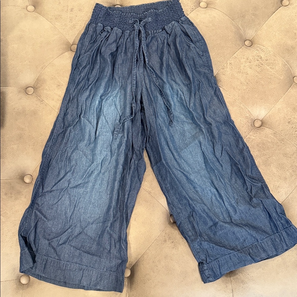 Christopher & Banks Denim Blue Cropped Pants